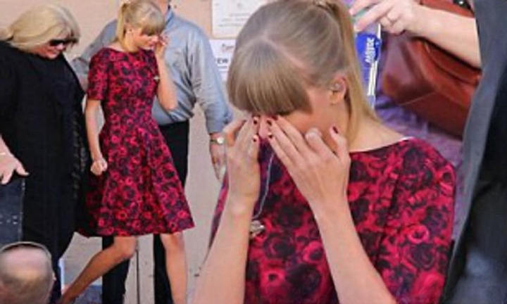 Taylor Swift Confirms She Tested Positive for [Illness/Condition].