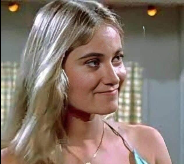 Marcia Brady CameI T0E Might Be The Best ln HoIIywood, Hold Y0UR Breath!